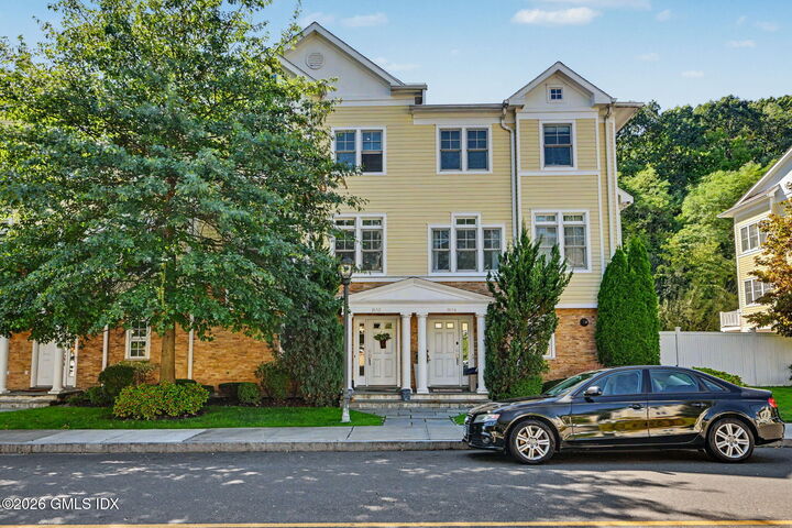 Property Photo:  70 Riverdale Avenue 803  CT 06831 