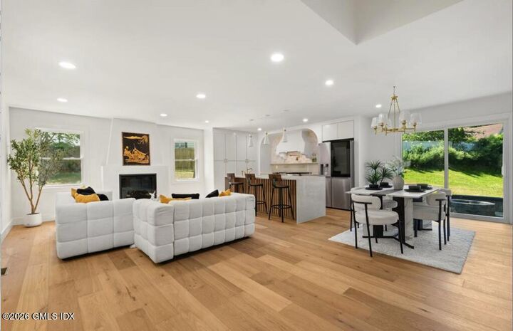 Property Photo:  105 Glenville Street  CT 06831 