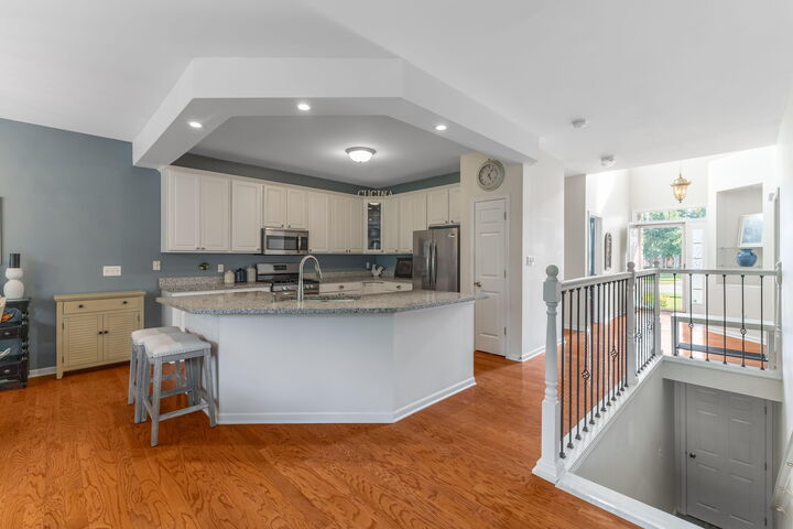 Property Photo:  850 Manistee Avenue  IN 46375 