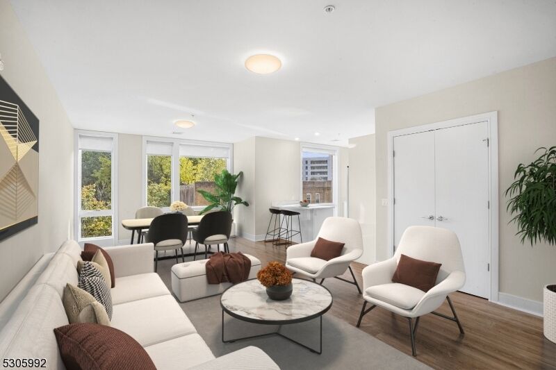 Property Photo:  42 Spring St 103  NJ 07960 