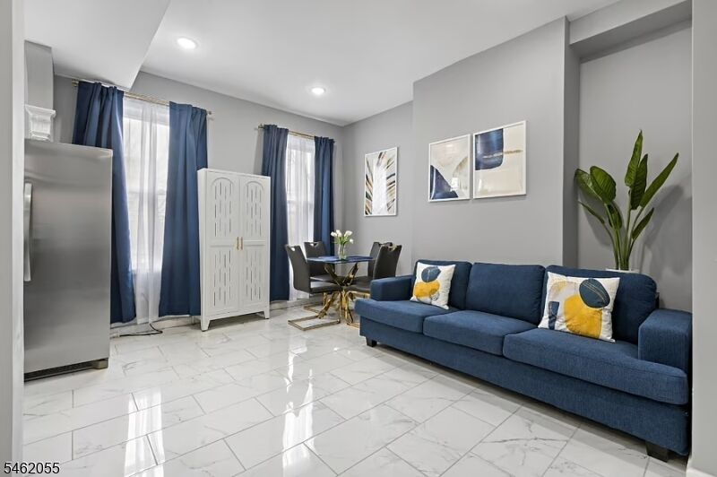 Property Photo:  153 Danforth Ave 2  NJ 07305 