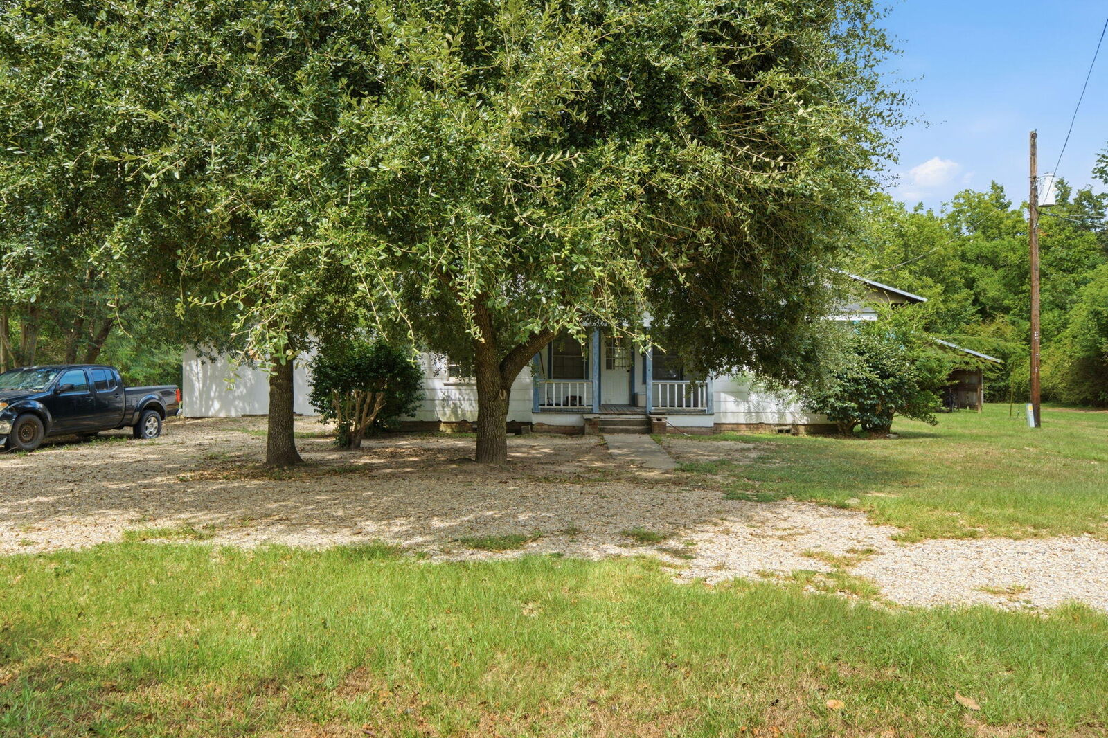 Property Photo:  5120 Lincoln Road  MS 39402 