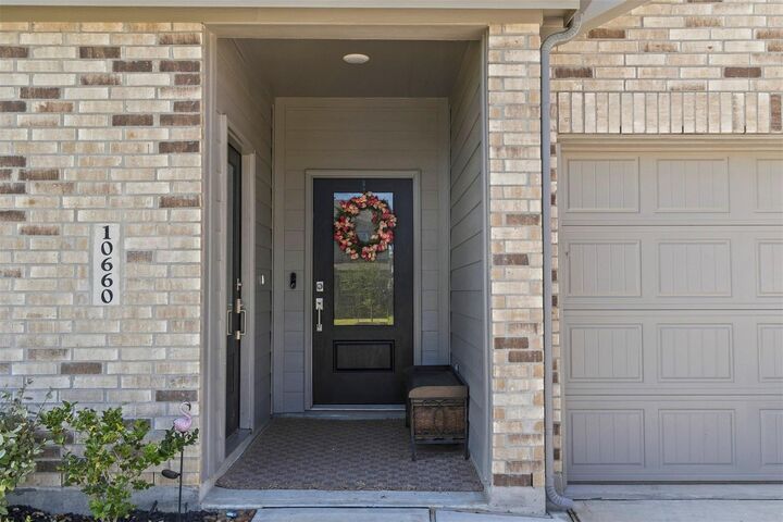 Property Photo: 10660 Ellerston Road TX 77327