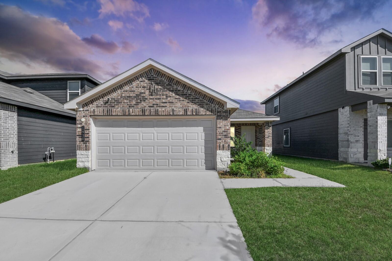 Property Photo:  1930 Legacy Hills Drive  TX 77067 