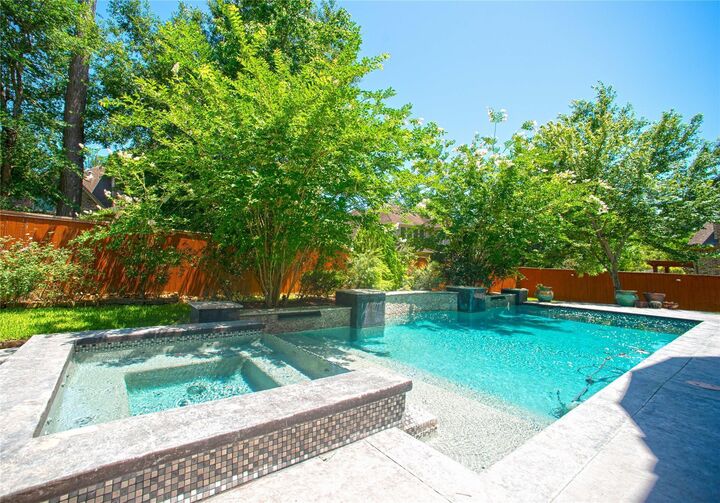 Property Photo:  10 Spotted Lily Way  TX 77354 
