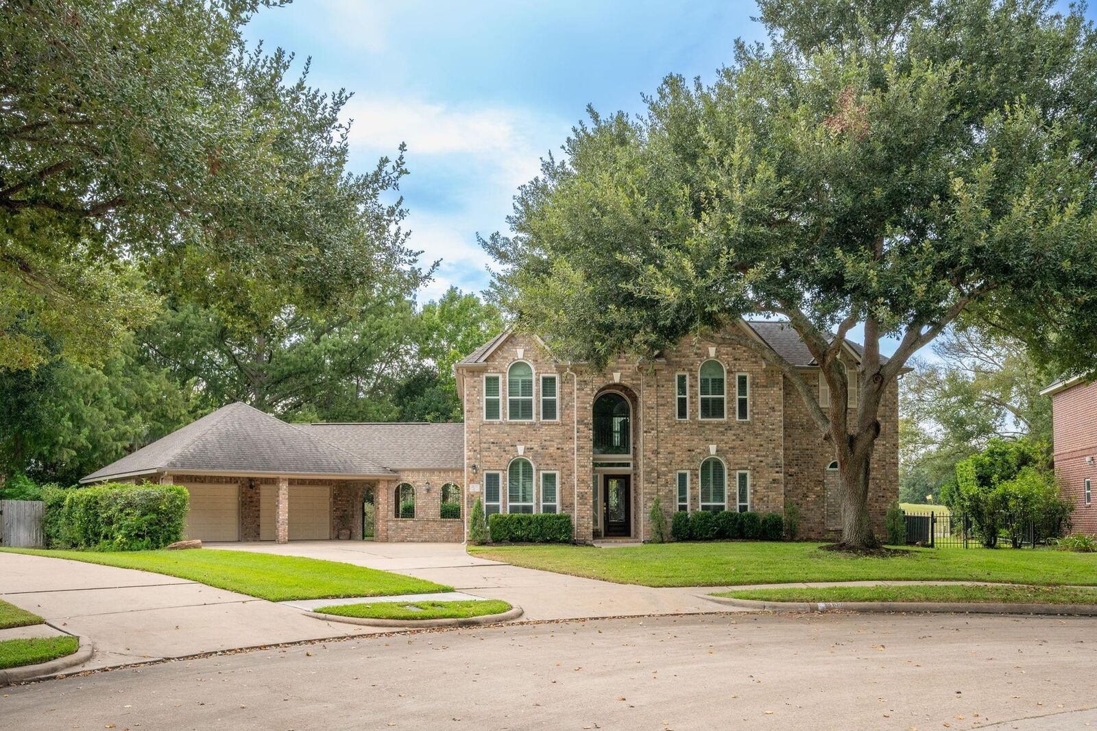 Property Photo:  2137 S Pecan Trail Drive  TX 77406 