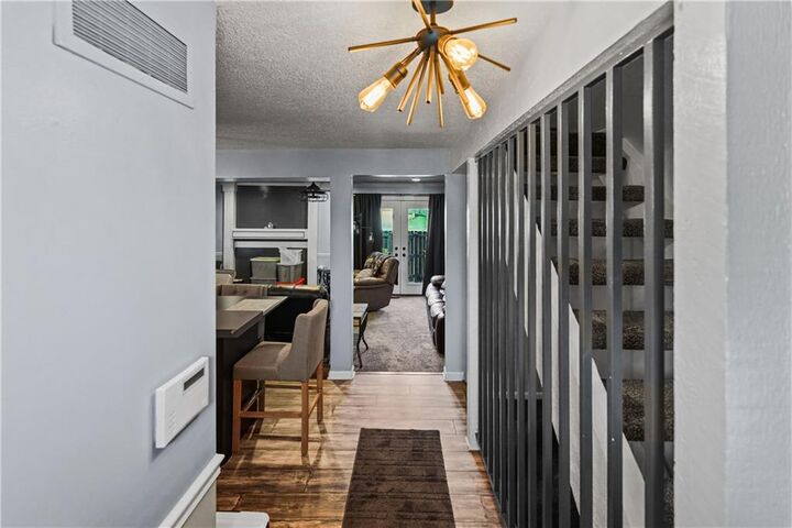 Property Photo:  5913 Ridgeway Avenue  MO 64133 