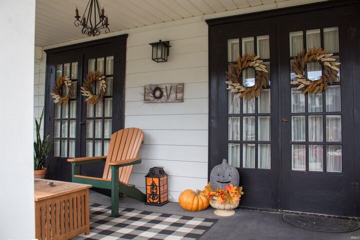 Property Photo:  1224 W Superior Street  IN 46901-5229 