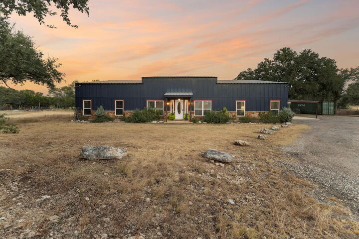Property Photo: 105 Dillard Ln TX 78004