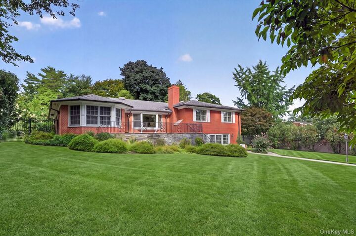 Property Photo:  169 Clinton Avenue  NY 10522 