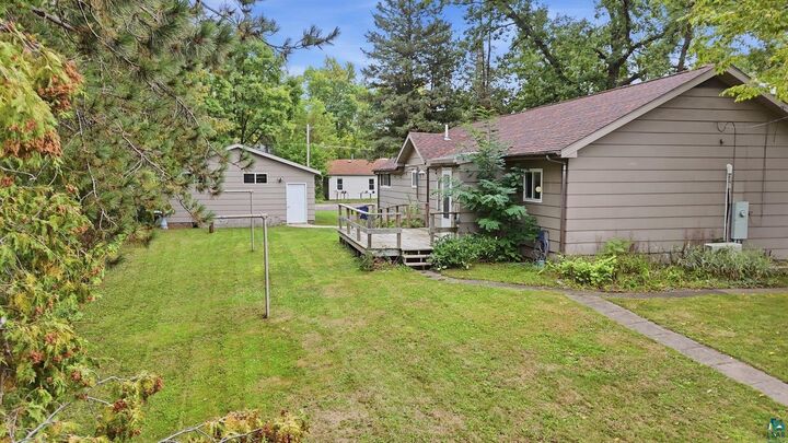 Property Photo:  516 Grove Ave  MN 55767 