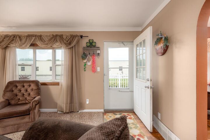 Property Photo:  418 S Jennings  MI 48650 