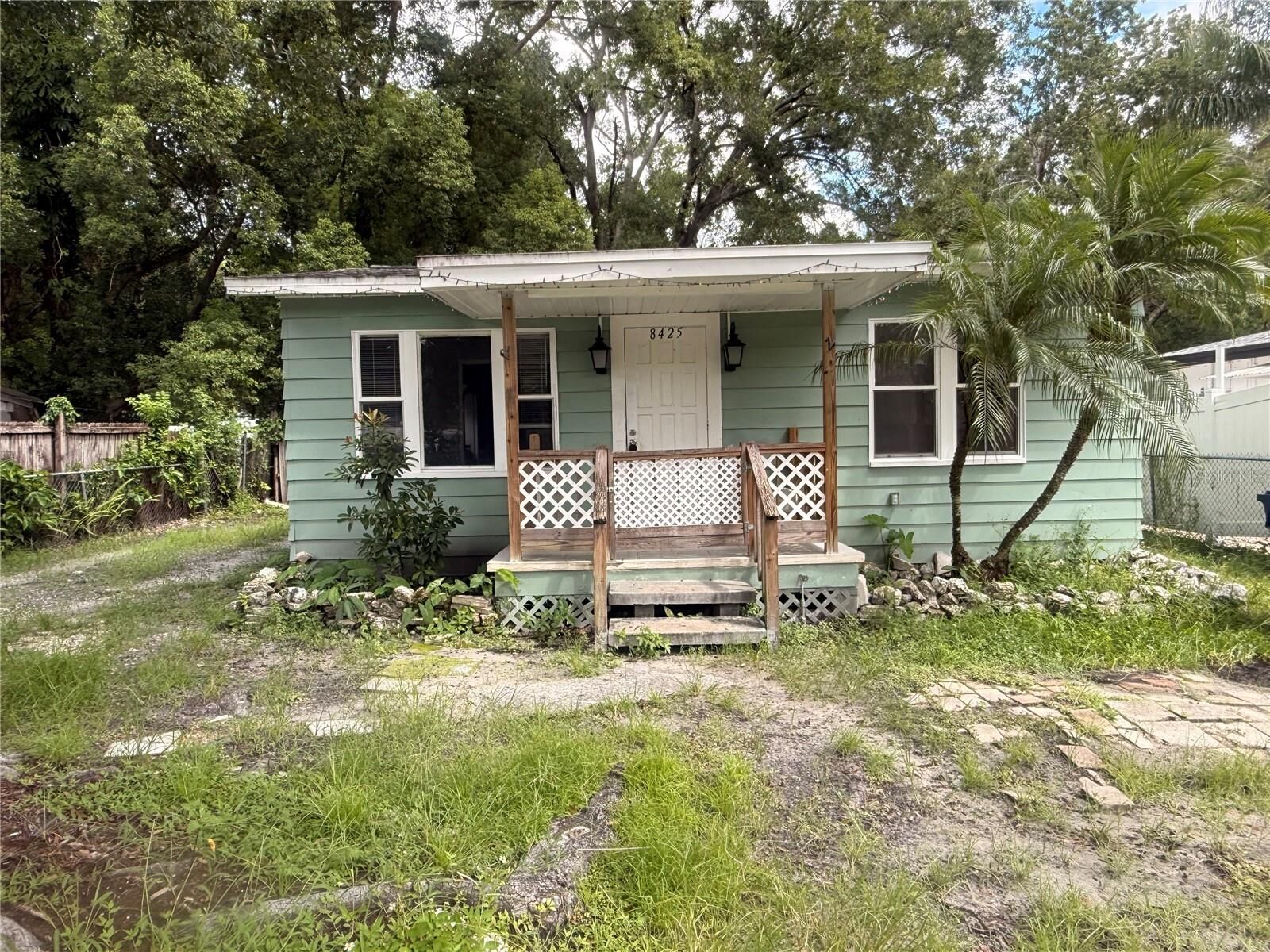 Property Photo: 8425 N Jones Avenue FL 33604