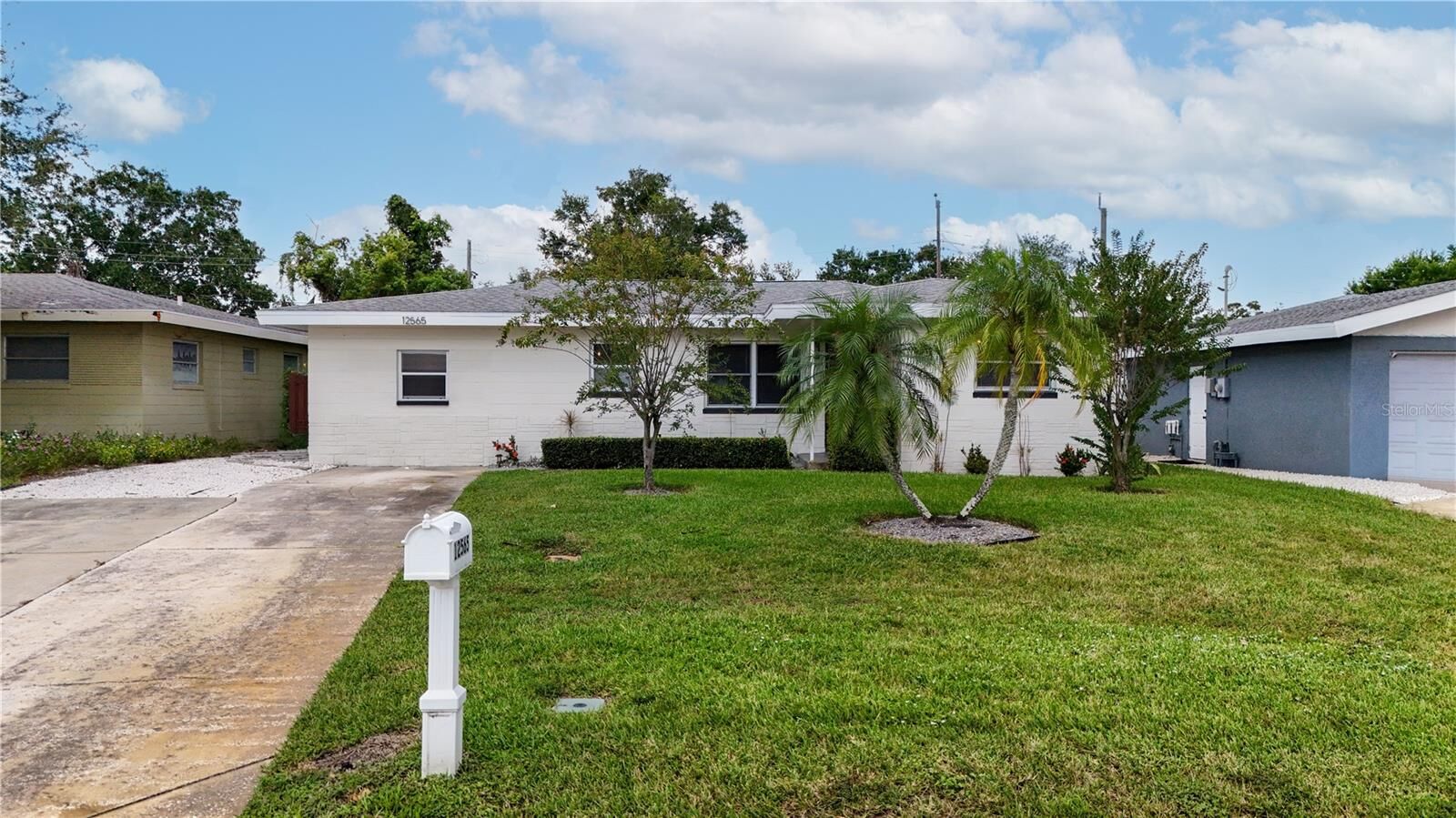 Property Photo: 12565 81st Avenue FL 33776
