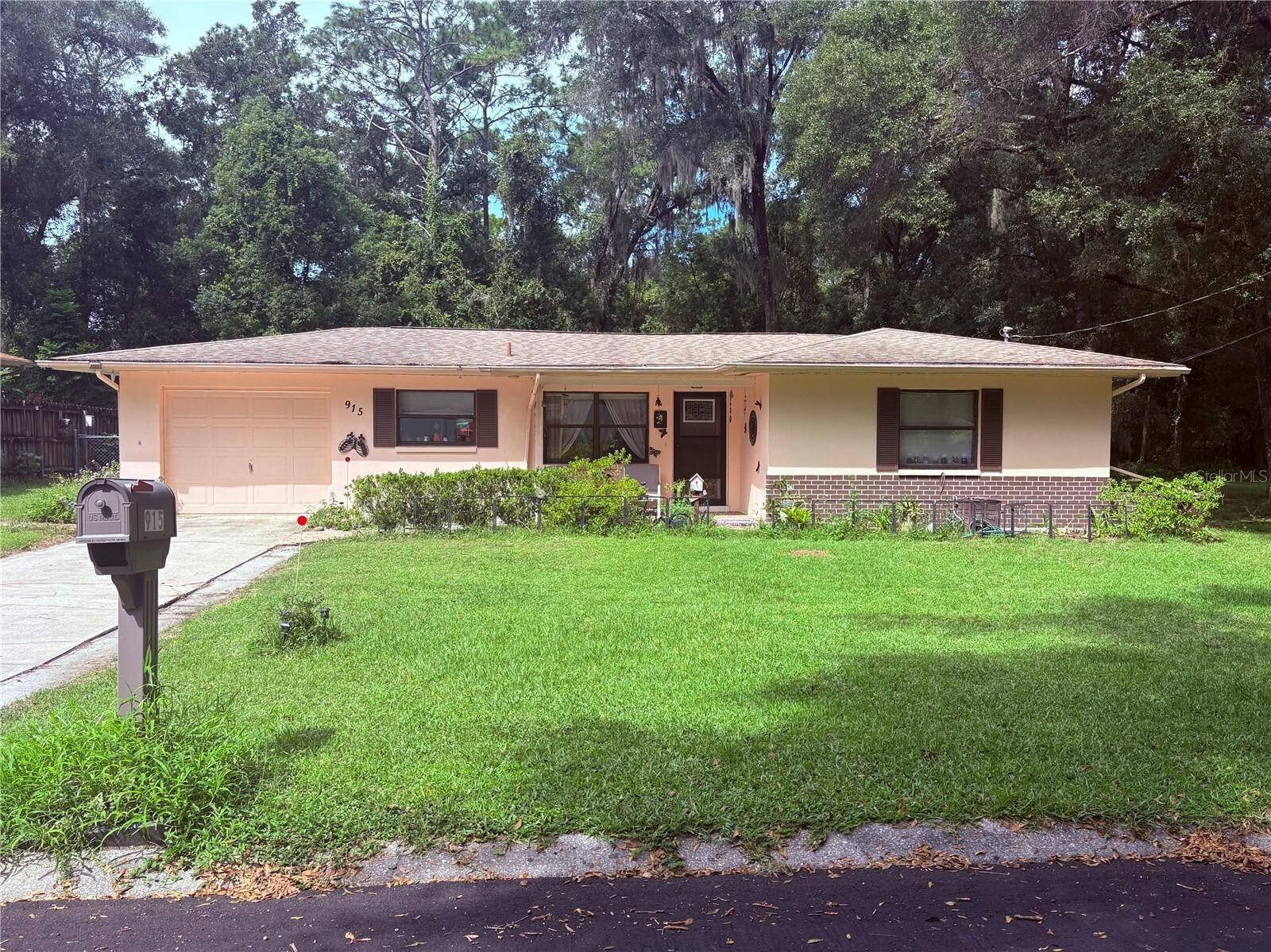 Property Photo: 915 Orchid Avenue FL 34452