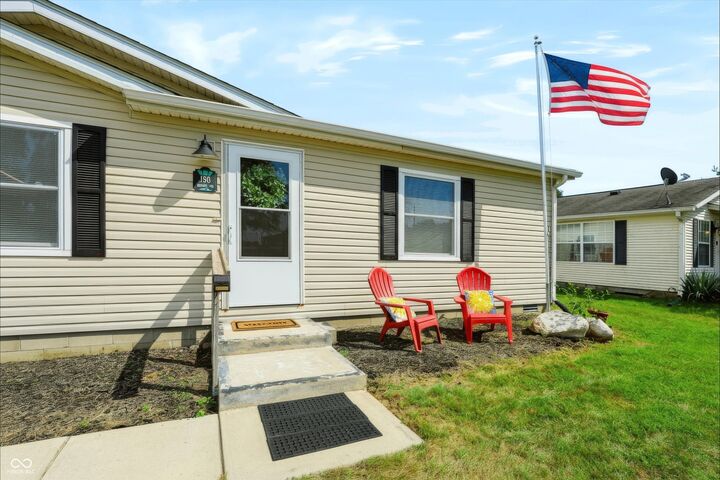 Property Photo:  150 Sunset Court  IN 46034 
