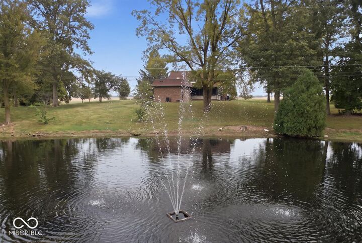 Property Photo: 961 Country Club Drive IN 47240
