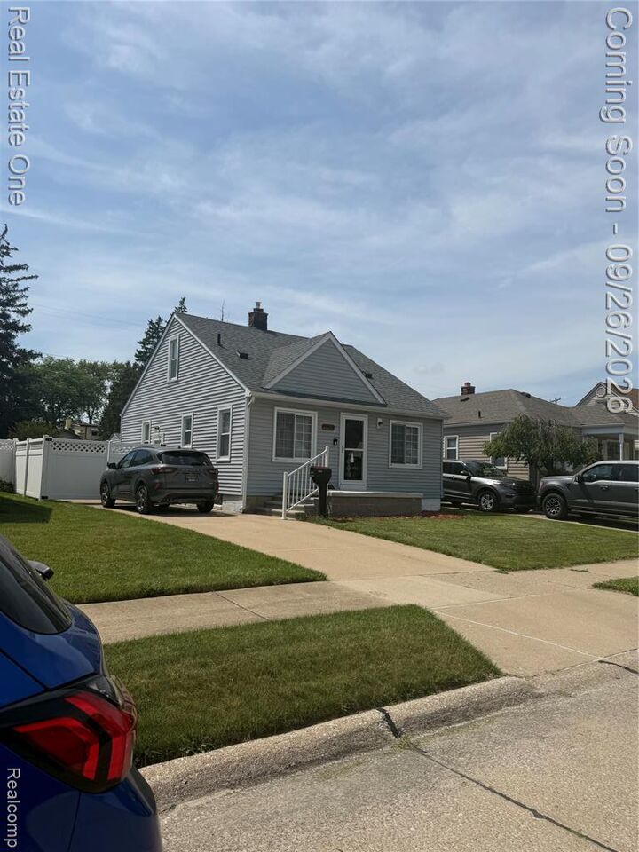 Property Photo:  1136 10th Street  MI 48192 2854 