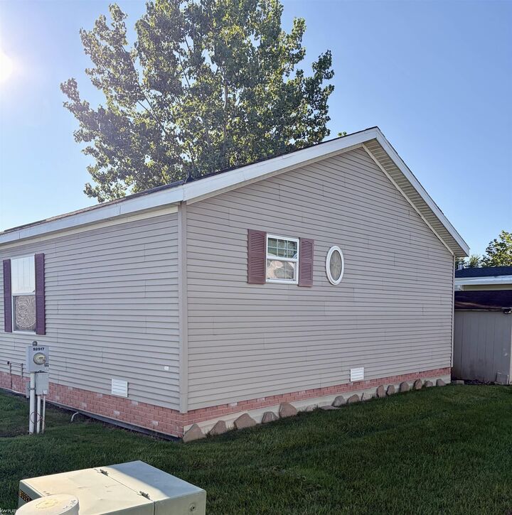 Property Photo: 52517 Green Ash Court Court MI 48051