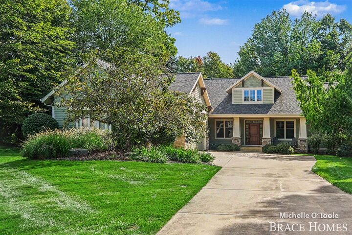 Property Photo: 4260 S Oak Pointe Court MI 49525-9418