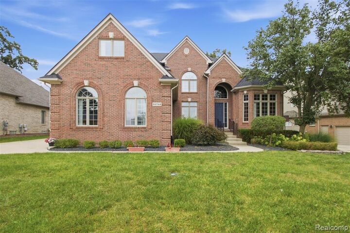 Property Photo: 55744 Lancewood Drive MI 48316 5808