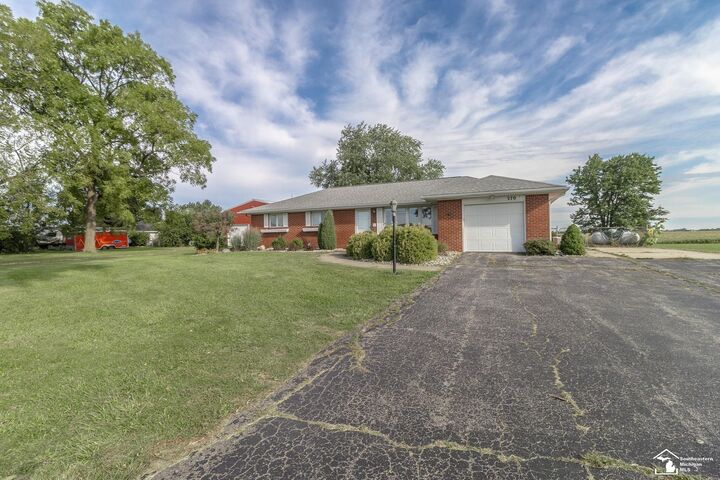 Property Photo:  270 E Sterns Road  MI 48182 