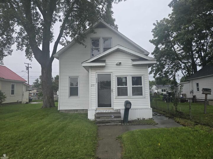 Property Photo: 2519 Vanness Street MI 48060