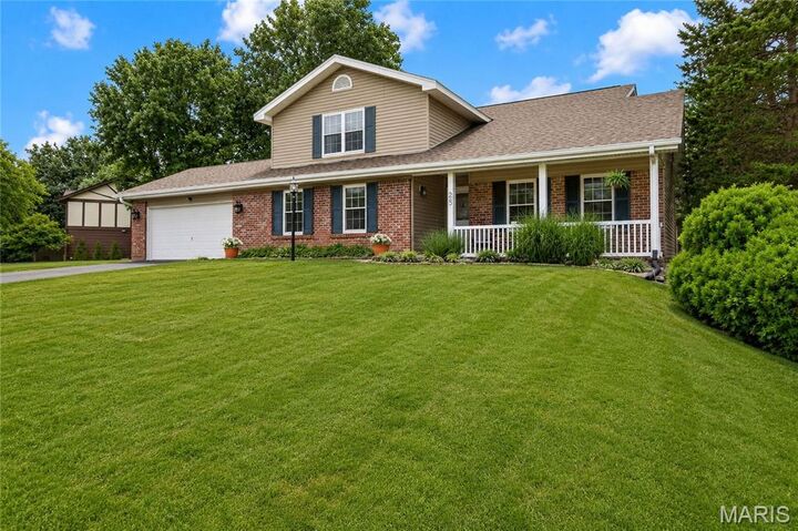 Property Photo: 25 Vicksburg Station MO 63303