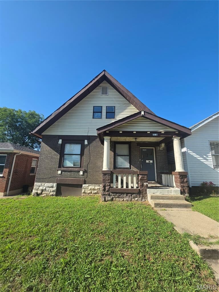 Property Photo: 6142 Sherry Avenue MO 63136