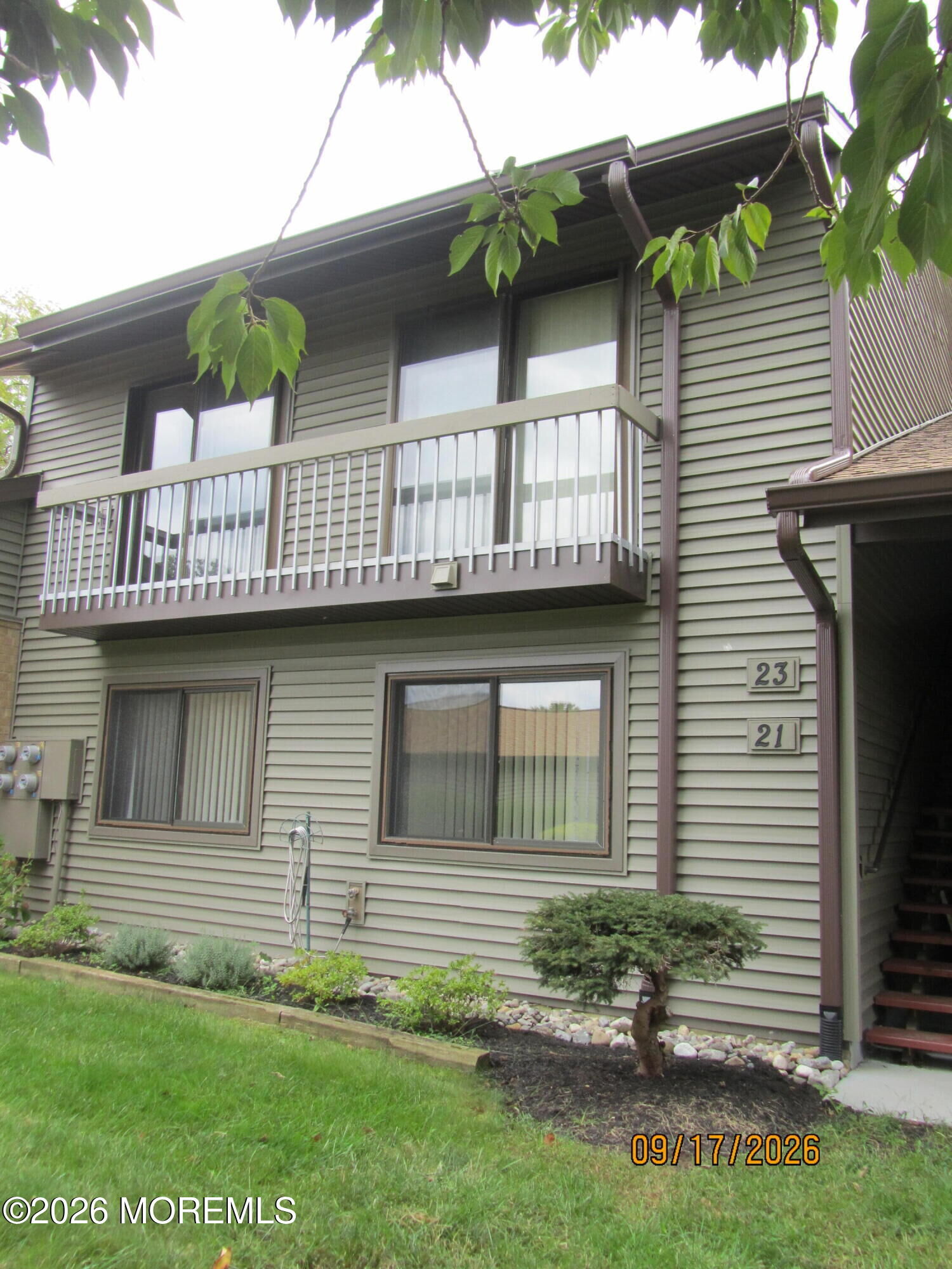 Property Photo:  23 Danbury Court  NJ 07701 
