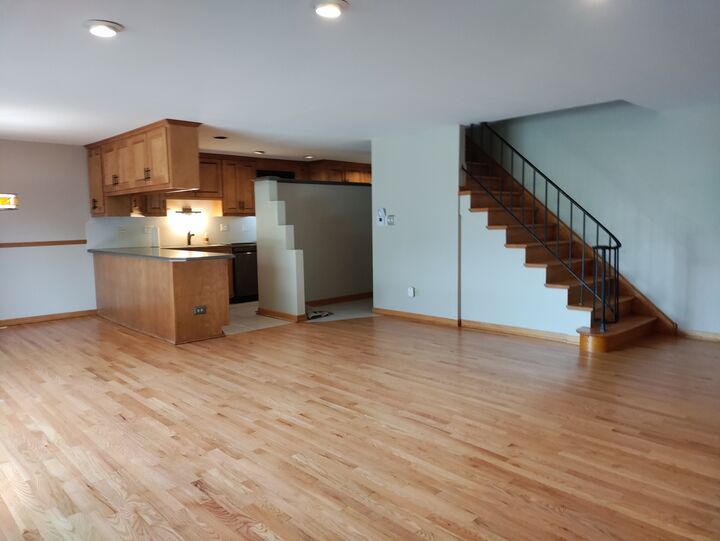 Property Photo:  2 Cour Lasalle  IL 60465 