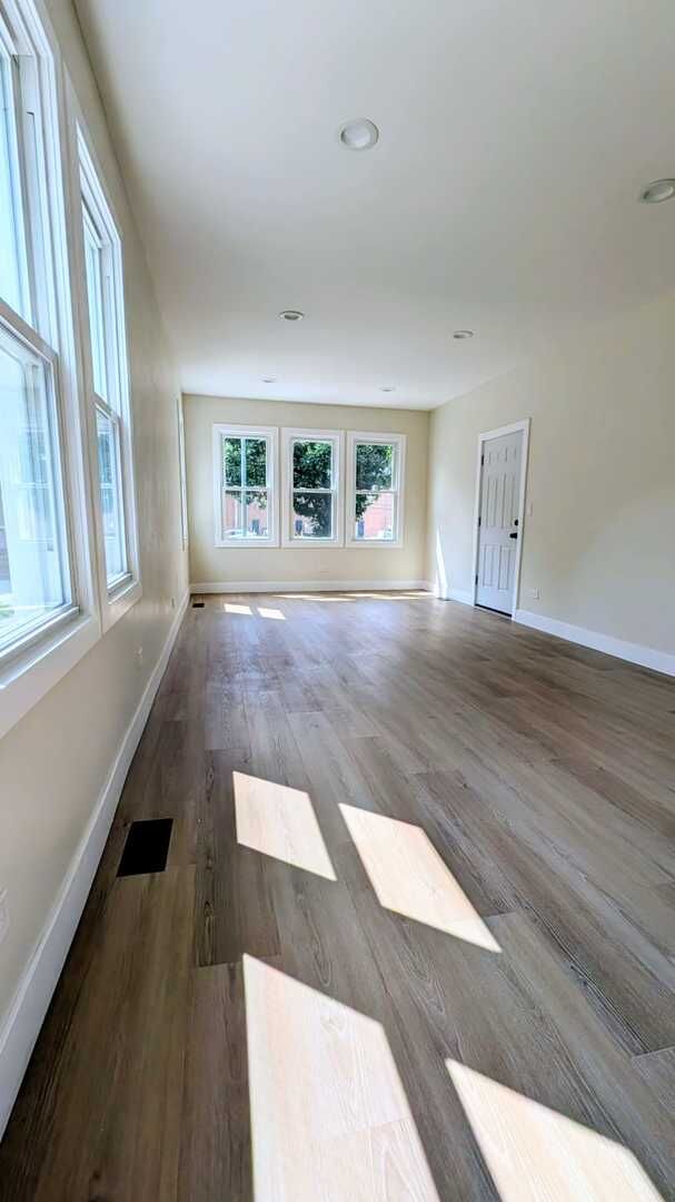 Property Photo: 5445 S Winchester Avenue IL 60621