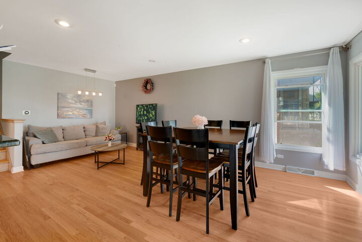 Property Photo:  2453 George Street  IL 60131 