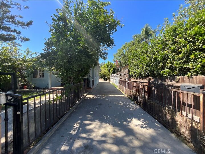 Property Photo:  441 N Mar Vista Avenue  CA 91106 