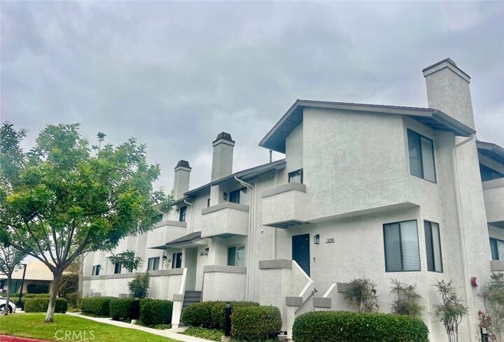 Property Photo:  107 Harbor Woods Place  CA 92660 