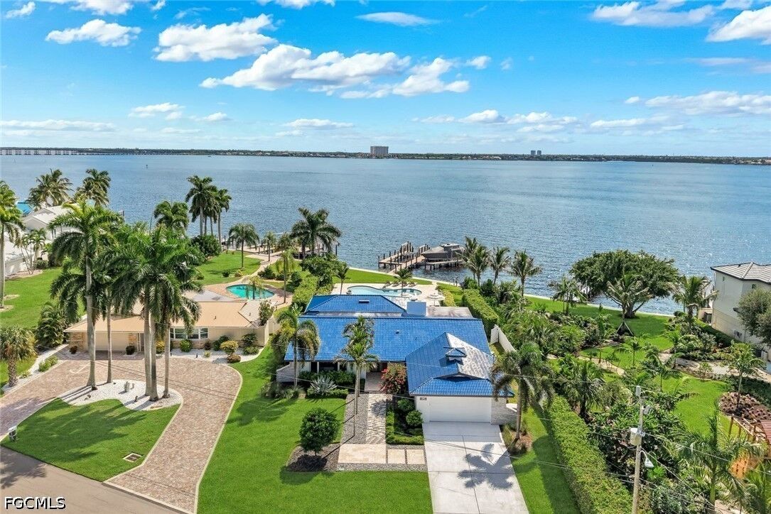 Property Photo: 5327 Nautilus Drive FL 33904