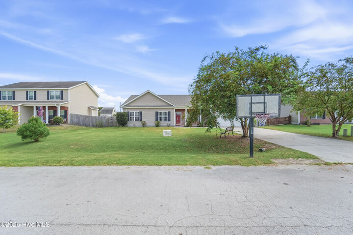 Property Photo:  207 Bonanza Drive  NC 28574 