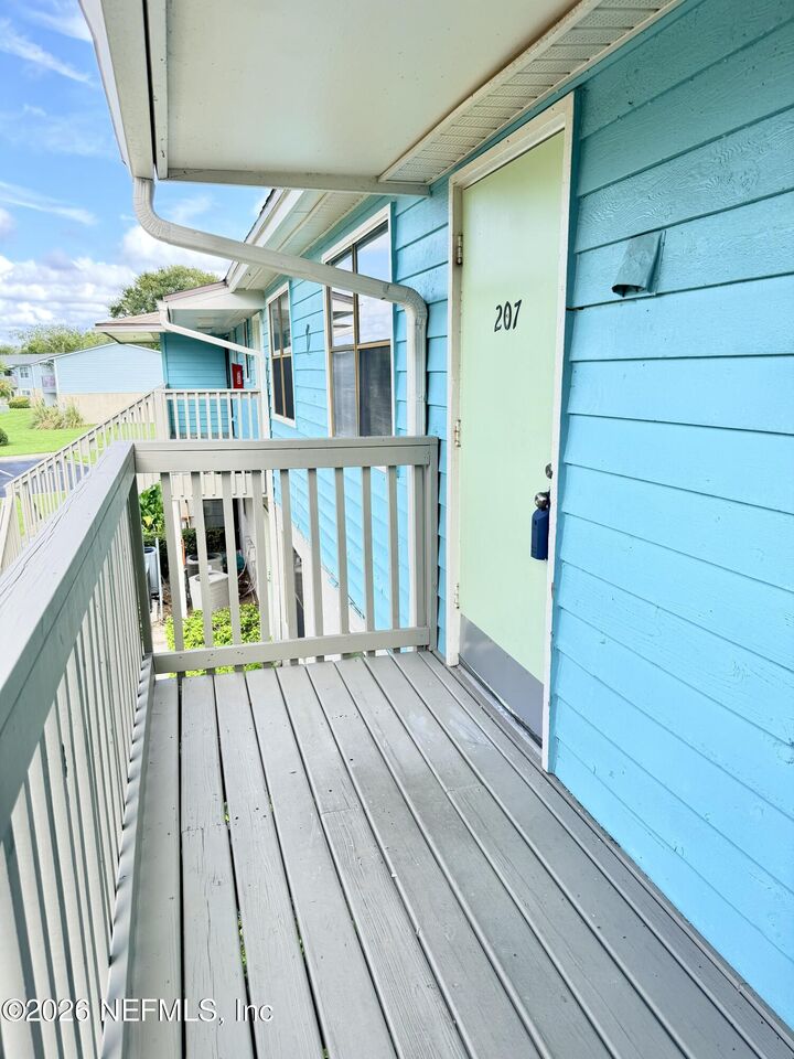 Property Photo: 650 W Pope Road 207 FL 32080