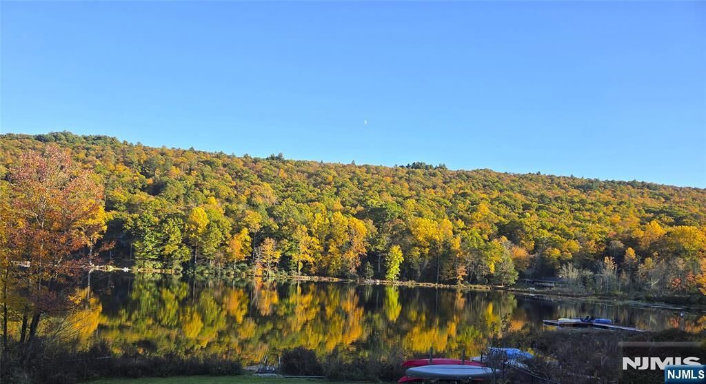 Property Photo:  11 Woods Road  NJ 07826 