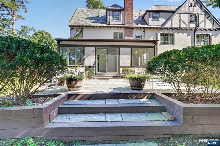 Property Photo:  45 Dwight Place 8  NJ 07631 