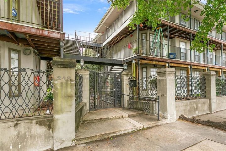 Property Photo:  248 Cherokee Street 22  LA 70118 