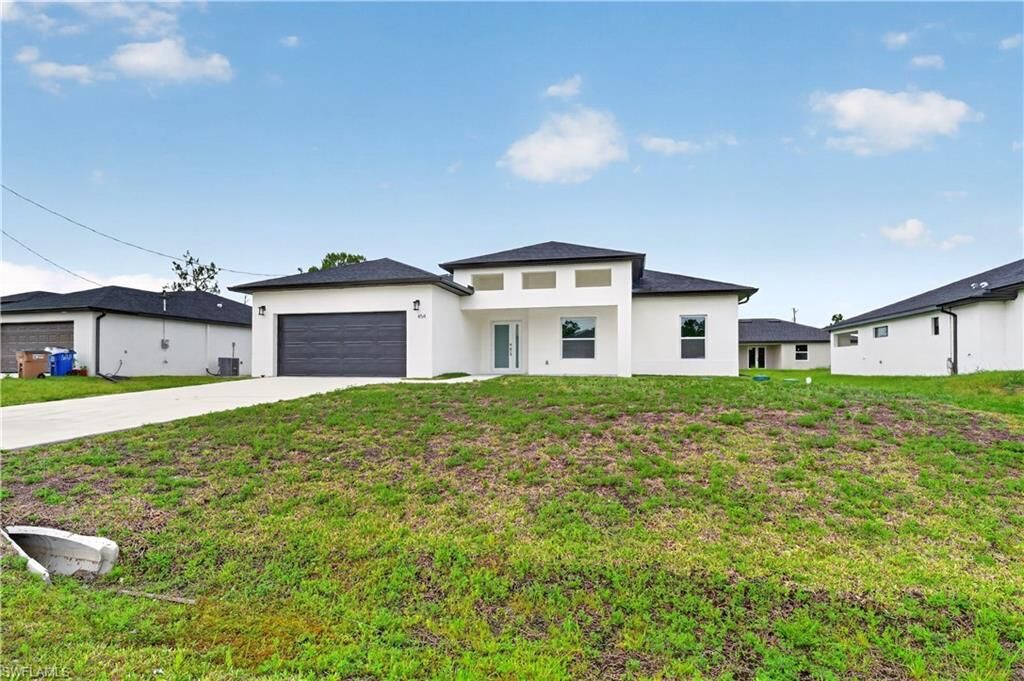 Property Photo:  454 Mercedes Ct  FL 33972 