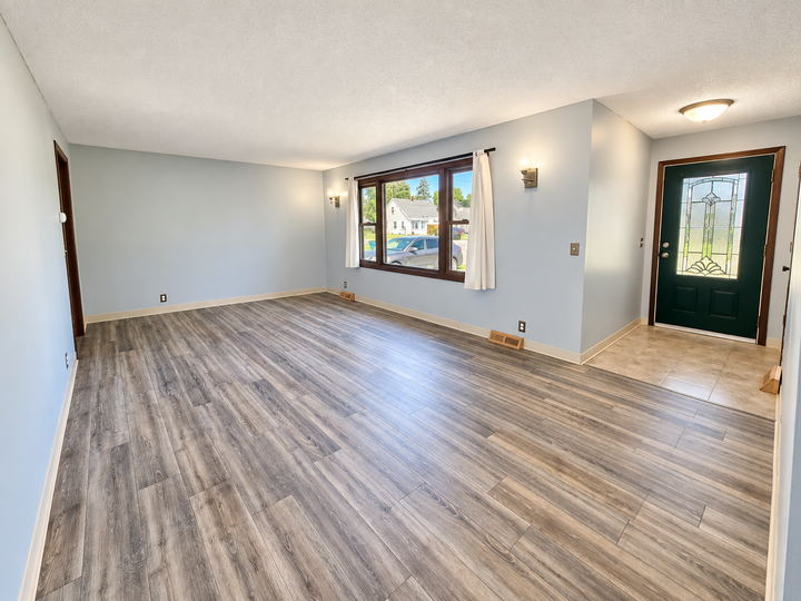 Property Photo:  520 Smith Street  MN 56058 