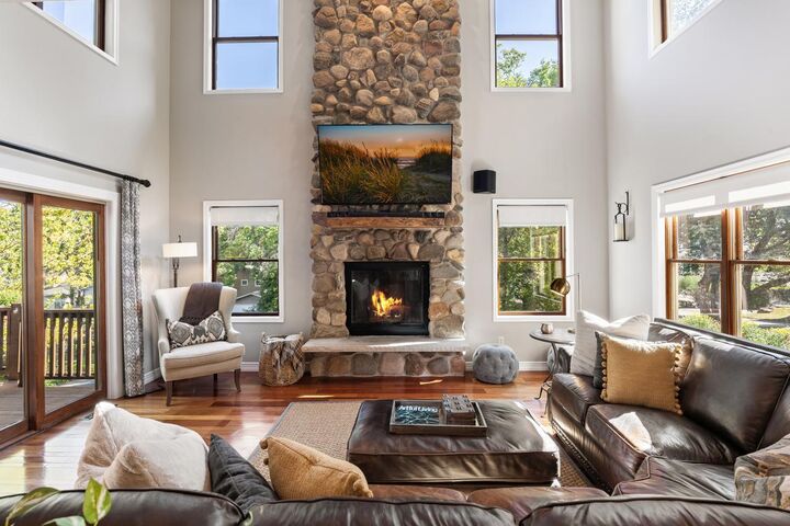 Property Photo:  126 Courtland Street  MN 55331 
