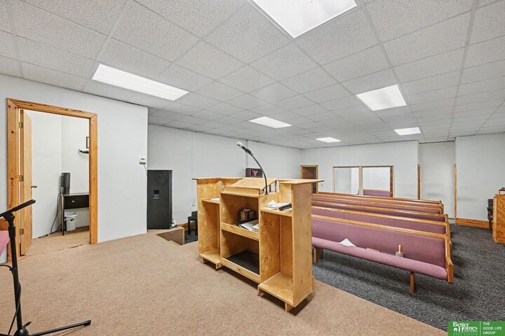 Property Photo: 4201 Grand Avenue NE 68111