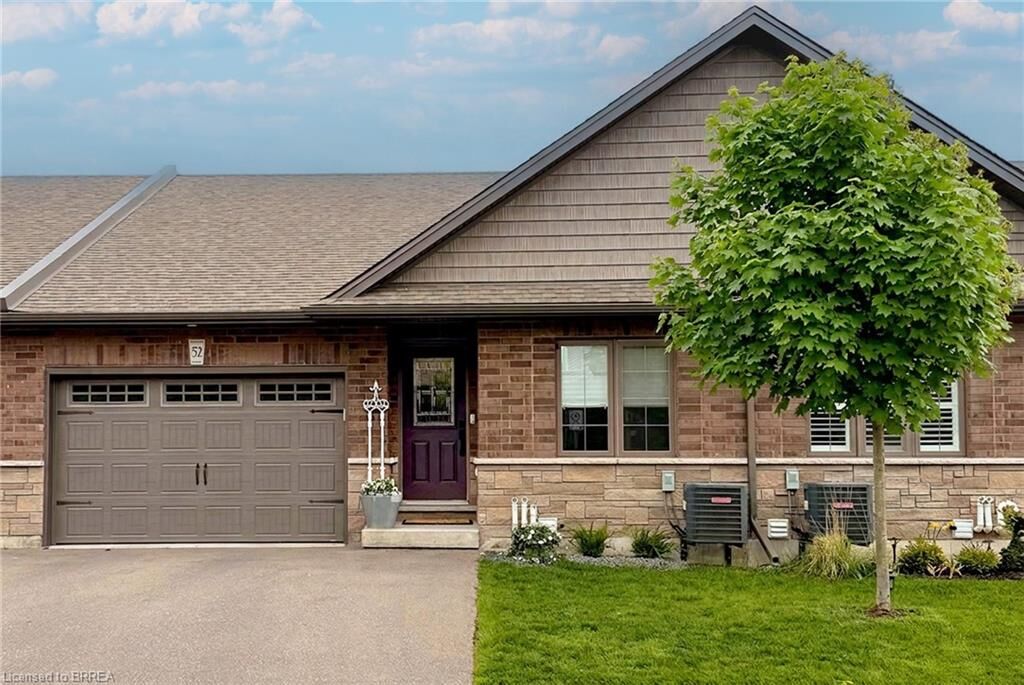 Property Photo:  29 Schuyler Street 52  ON N3L 0J2 