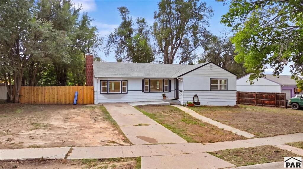 Property Photo: 909 Alexander Circle CO 81001