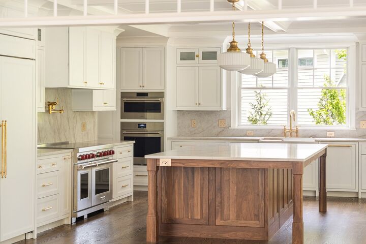 Property Photo:  40 Radcliffe Road  MA 02482 
