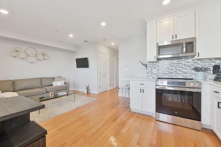 Property Photo:  214-216 E Eagle St 5A  MA 02128 