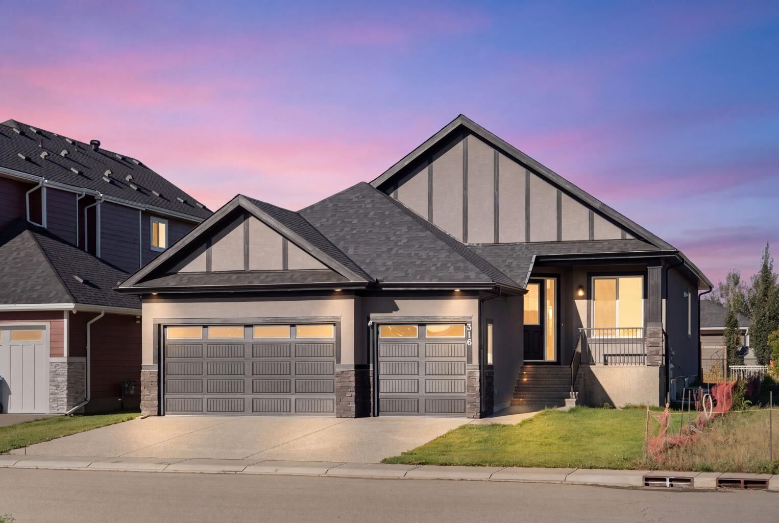 Property Photo:  316 Muirfield Crescent  AB T0J 1Y1 
